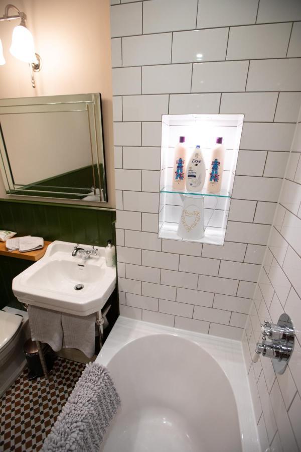1 Bedroom Apartment Edinburgh Bagian luar foto